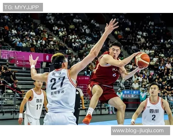 时代广州与四川的对决谁能在新赛季中脱颖而出争锋相对的篮球盛宴